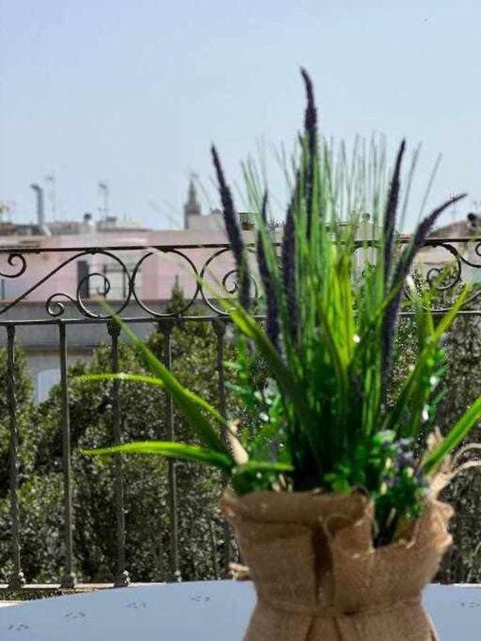 דירות סביליה Casa Mint Triana מראה חיצוני תמונה